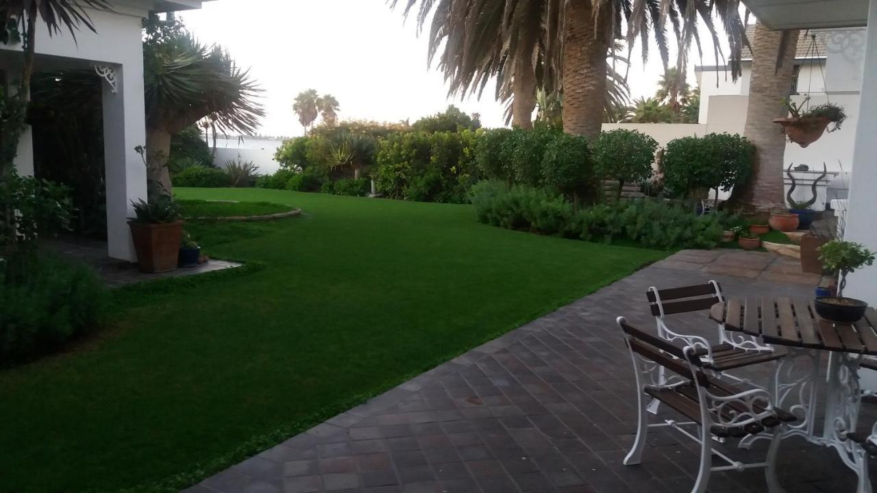 Haus Schaaf B&B Walvis Bay Bagian luar foto