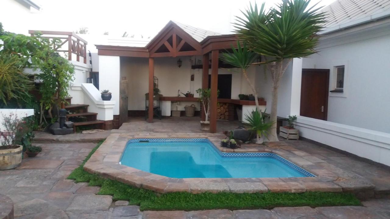 Haus Schaaf B&B Walvis Bay Bagian luar foto