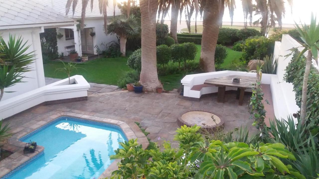 Haus Schaaf B&B Walvis Bay Bagian luar foto
